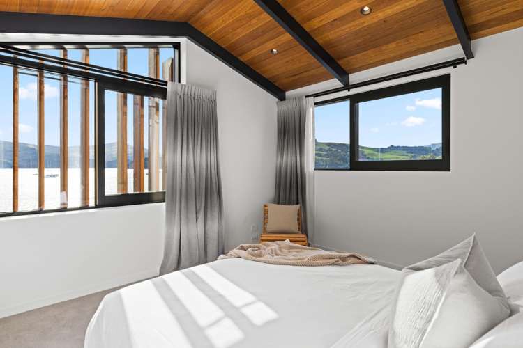 11 Beach Road Akaroa_12