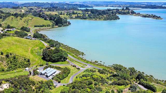 8 Ohiwa Cove Rise Ohiwa_1