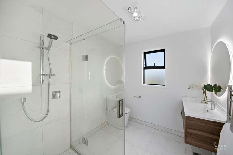 2 - 4 Moa Road Point Chevalier_11