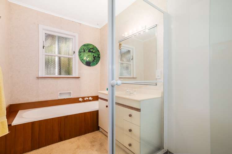 48 Kiriwai Road Paremata_11