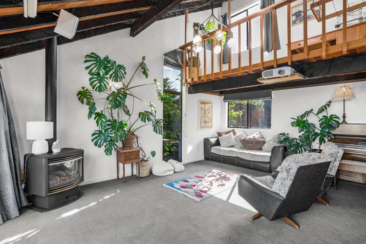 38 Stanhope Grove Korokoro_3