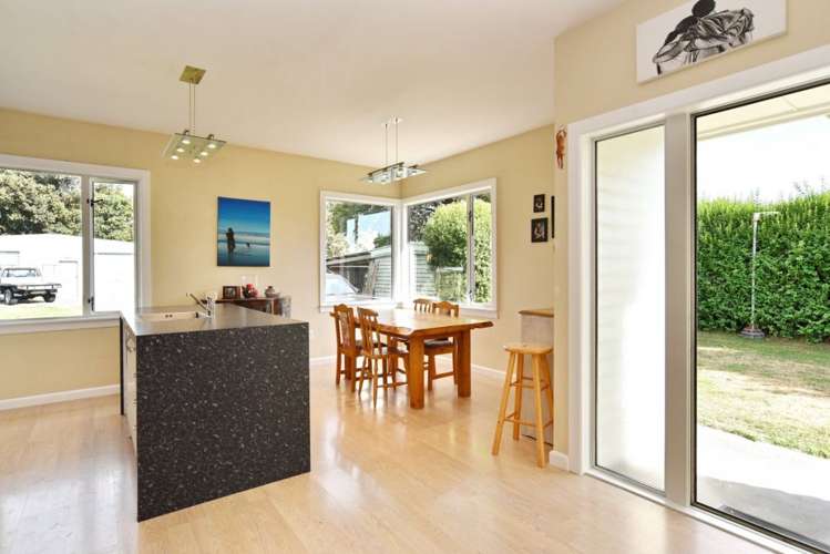 1425 Main North Road Waikuku_1