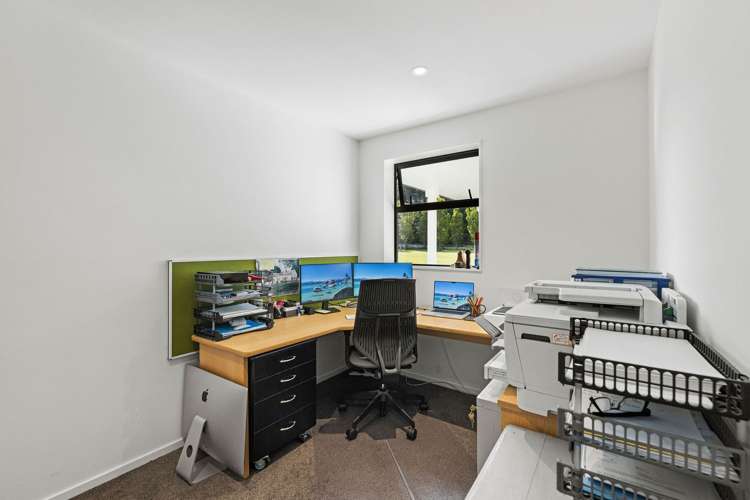 71 Davis Road Cust_18