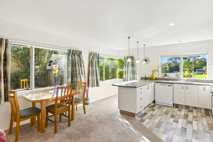 27 Villa Grove Paraparaumu_7