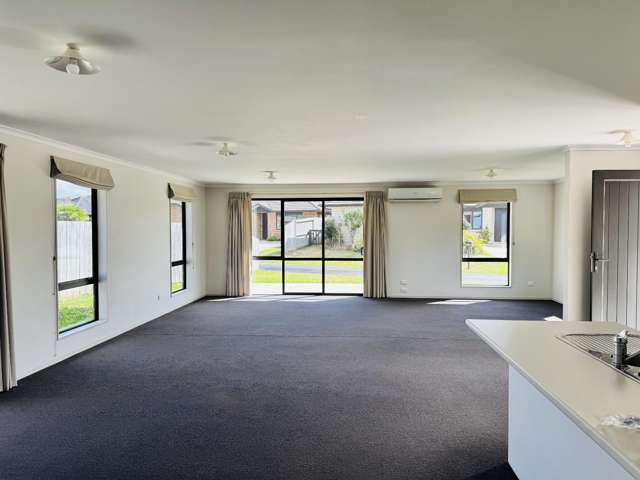 30 Kawariki Drive Baverstock_2