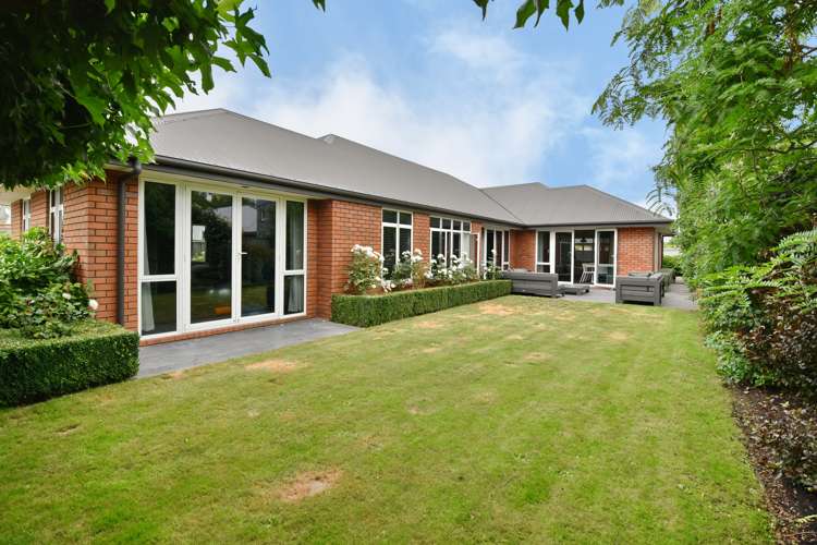 17 Springbrook Lane Northwood_0