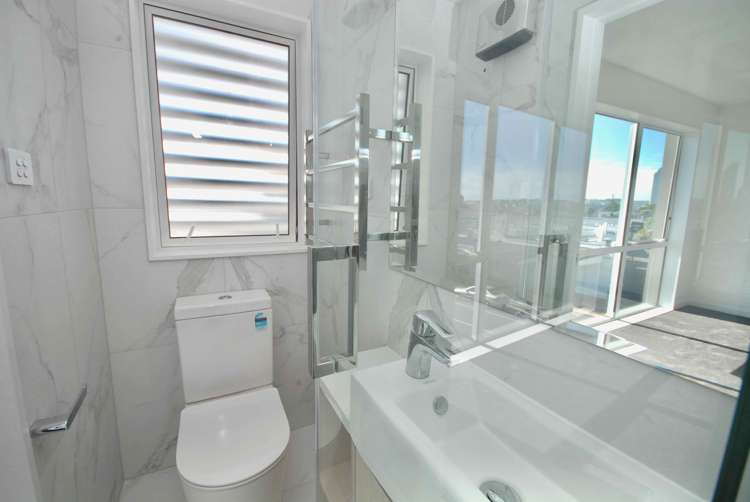 1/4 Jutland Road Hauraki_21