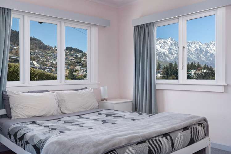 37 Man Street Queenstown_6