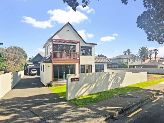 3 Ngapara Street Red Beach_2