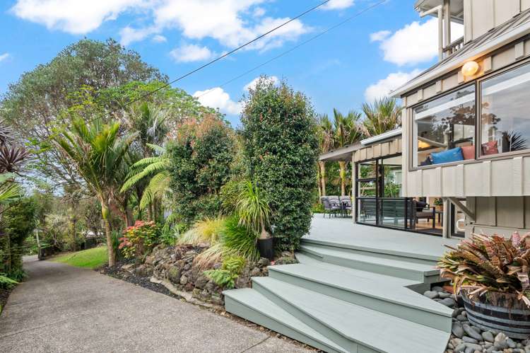 10 Raroa Terrace Waiatarua_27