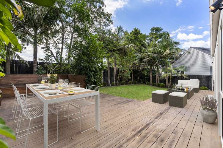 2/13 Eversleigh Road Belmont_11