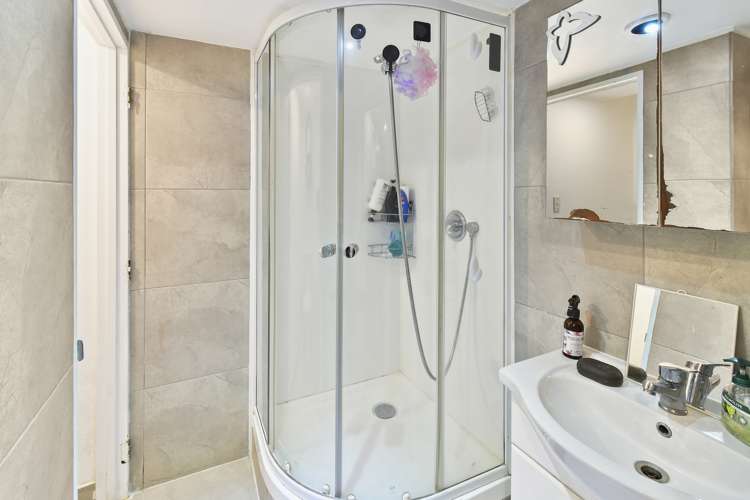 9 Flamingo Court Goodwood Heights_23