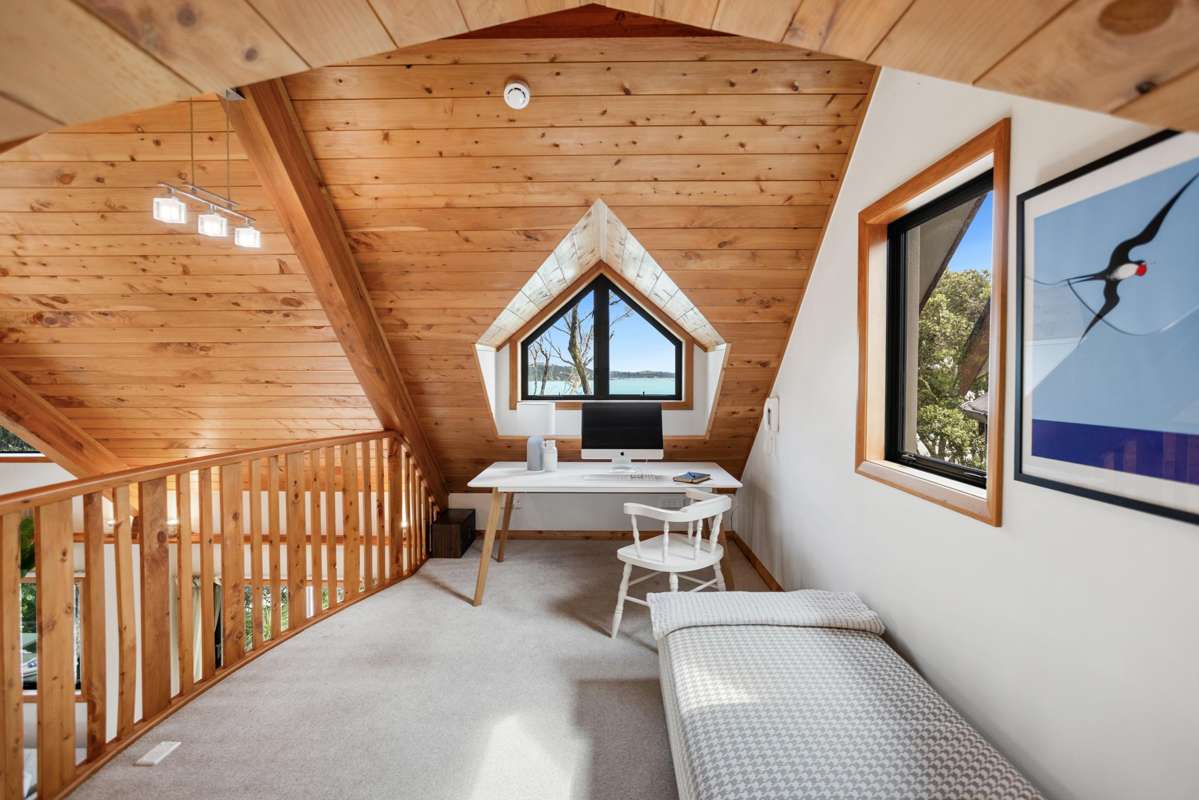 16 James Clendon Place_1