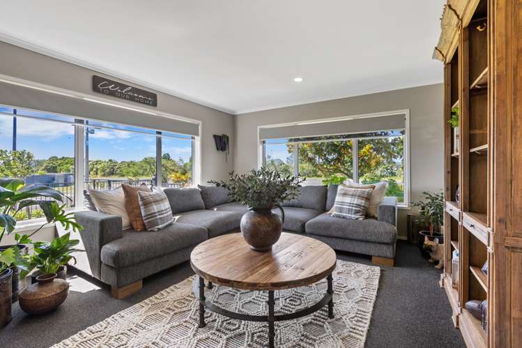 2 Golf Course Lane Waiwhakaiho_8