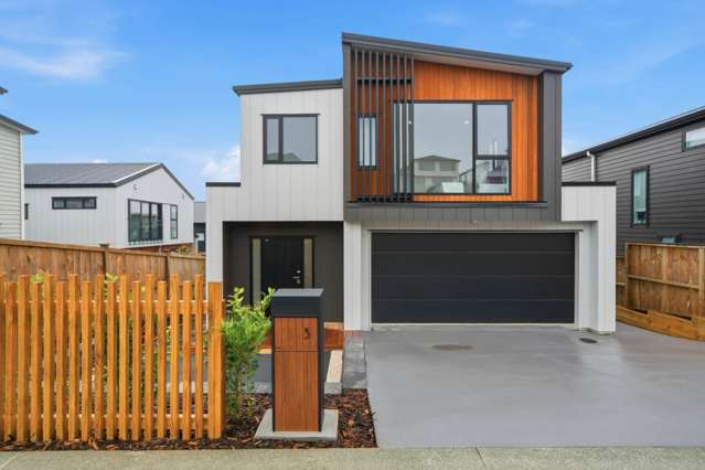 Modern Coastal Living in the Heart of Long Bay