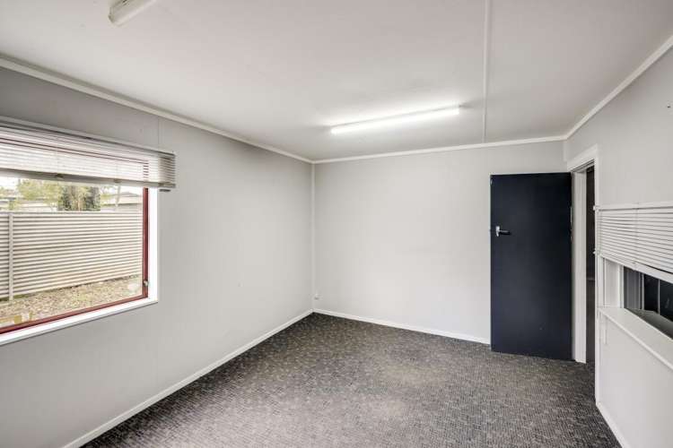 102 Alexandra Crescent Hastings Central_13