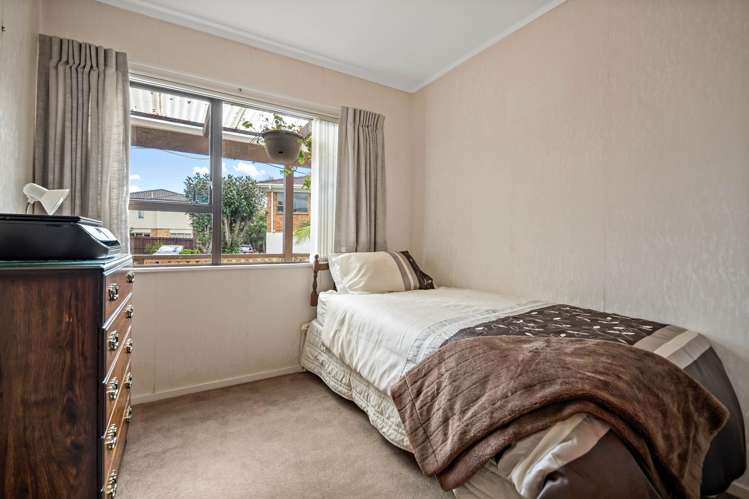 12 Nadine Place Mangere Bridge_16