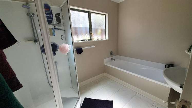 2/227 Sunset Road Sunnynook_9