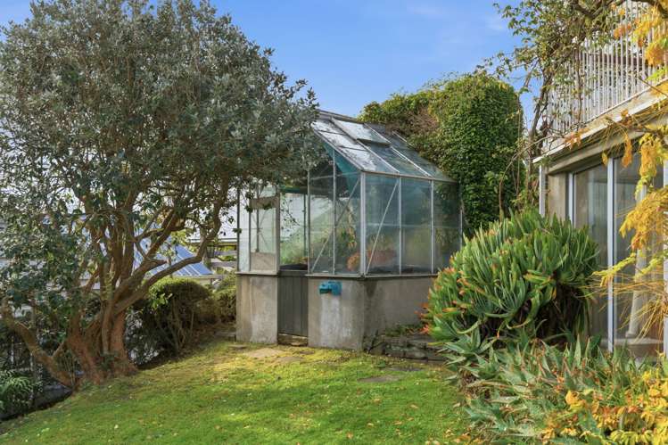 39 Te Awakura Terrace Mount Pleasant_42