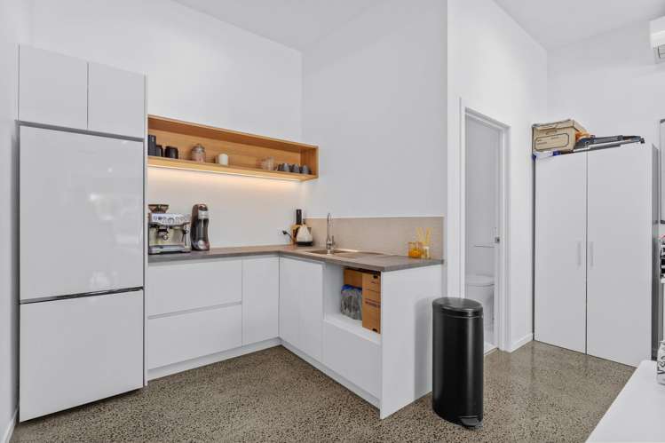 10a Mackay Drive Greenhithe_18