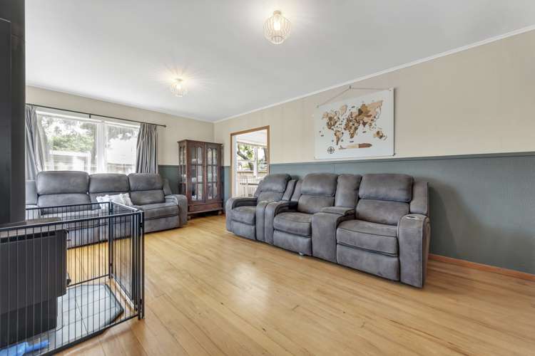15 Waikaremoana Place Pakuranga Heights_6