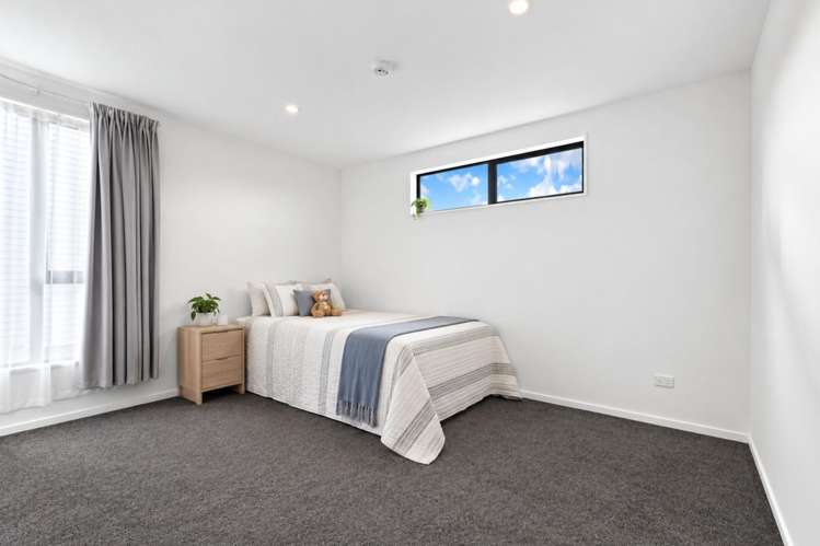 6 Manahau Lane Flat Bush_8