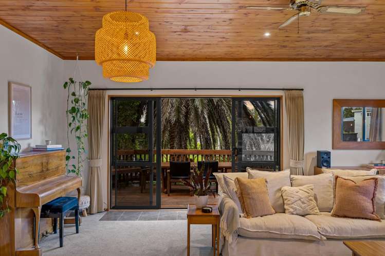 18 Awhiorangi Promenade Swanson_8