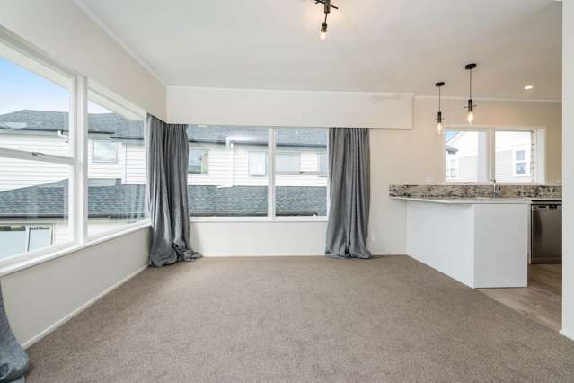 1/42 Hogans Road Glenfield_4