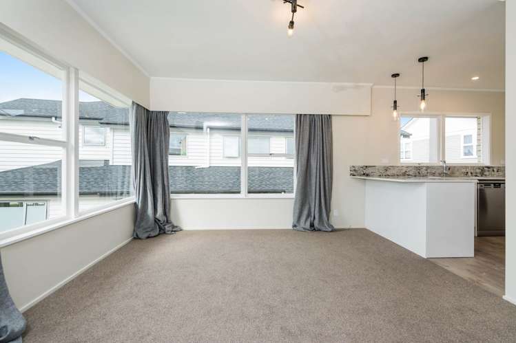 1/42 Hogans Road Glenfield_4