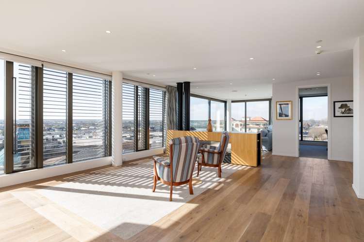 701/64 Kilmore Street_5