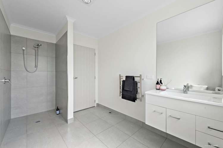 125 Wharf Road Clarks Beach_14