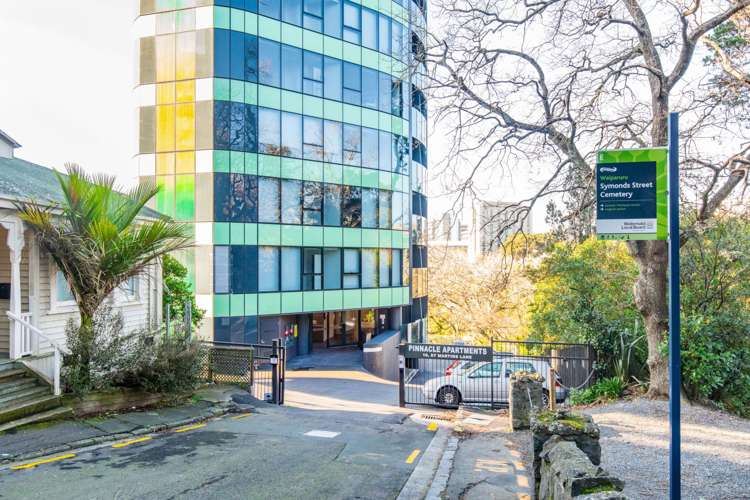 801/18 Saint Martins Lane Grafton_13