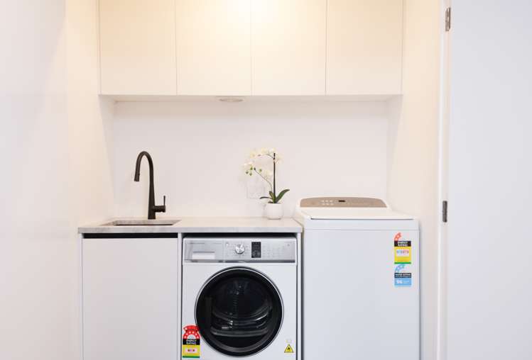 75a Glenmore Road Sunnyhills_22