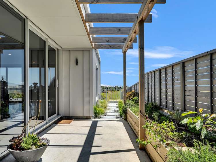 8 piripai Rise Coastlands_32