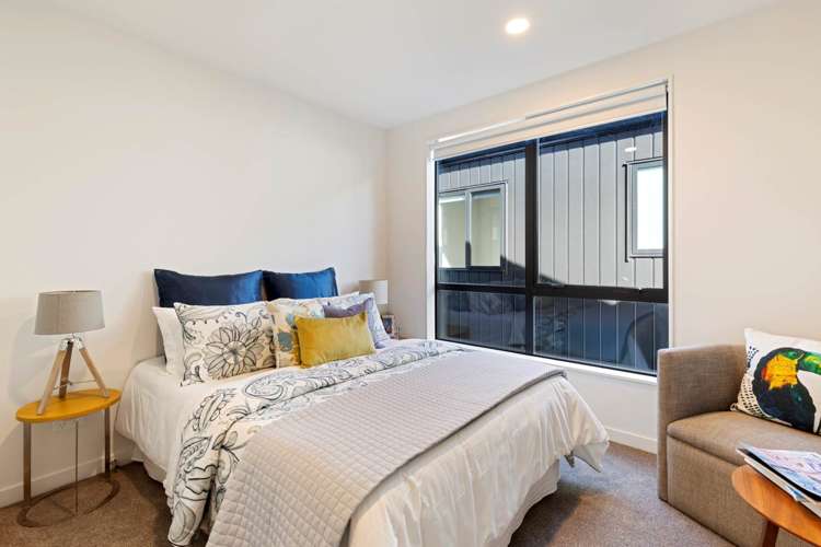 2/3 Beach Road Te Atatu Peninsula_12