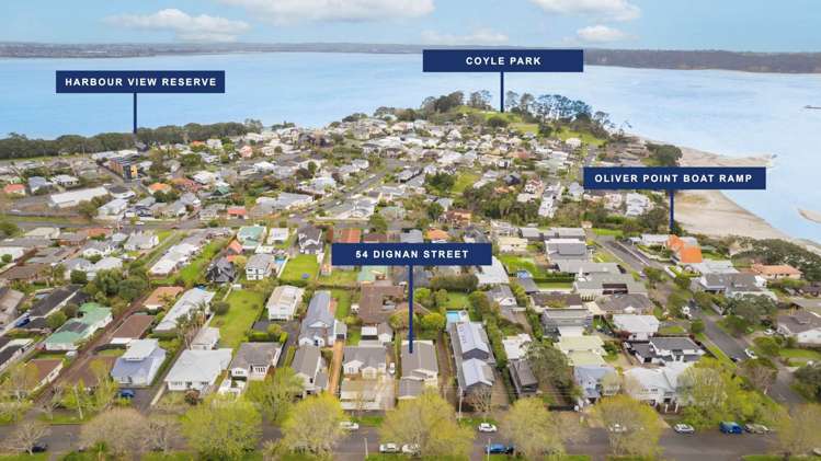 54 Dignan Street Point Chevalier_16