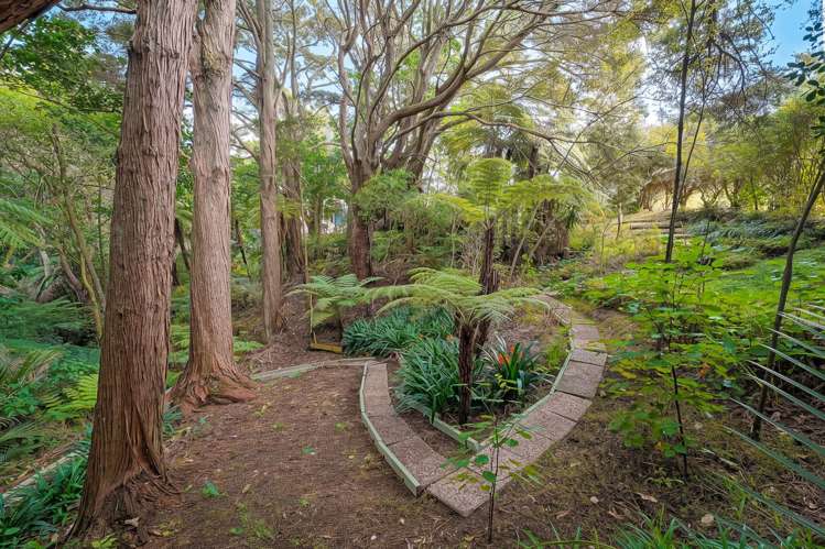 8 Nicholson Place Hillcrest_24