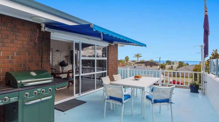 216 Pohutukawa Avenue 1117_12