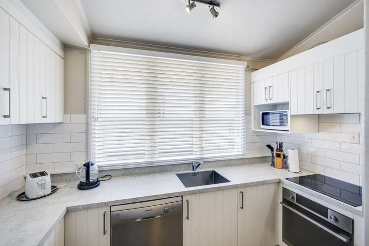 710 Queen Street West_4