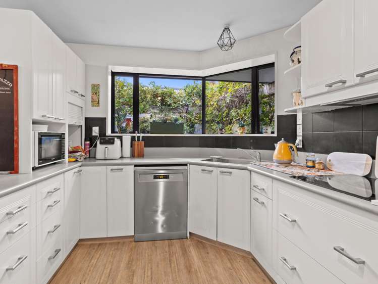 3 Falcon Drive Allenton_7