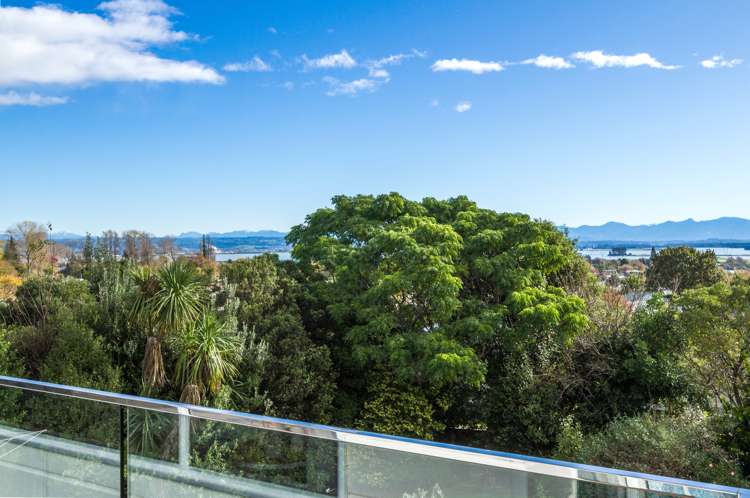 118 The Ridgeway Stoke_21