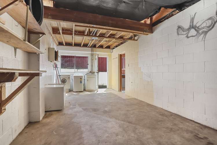 2/83b Glengarry Road Glen Eden_14