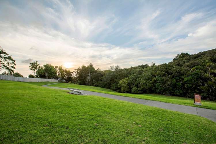 7 Kenley Heights Flat Bush_6