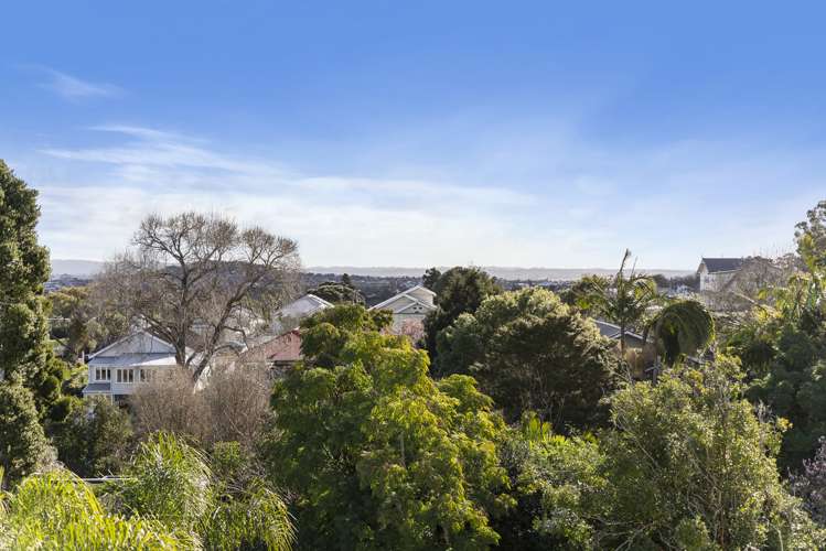 19 Ferryhill Road Epsom_25