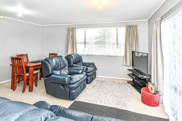 3/10 Ebenezer Way Clendon Park_1