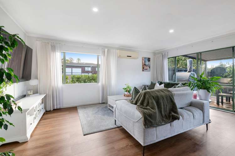 2/1 Langton Road Stanmore Bay_4
