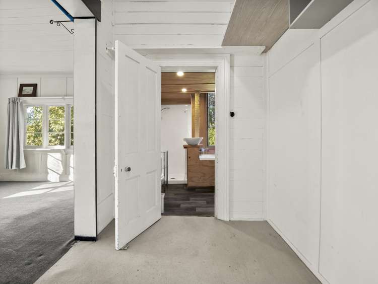 3 Peace Street Taieri Mouth_9