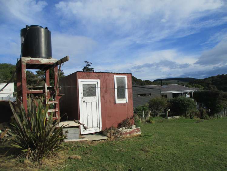 14 Kamahi Street Kaka Point_13