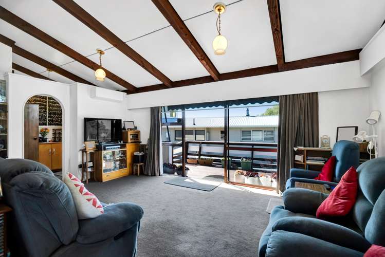 14 Trelawney Crescent Westown_1