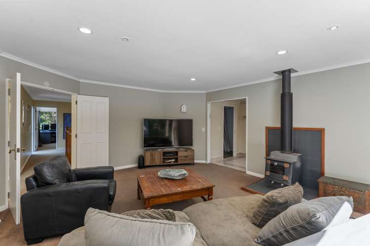 38 Greenwood Boulevard Otaki_11